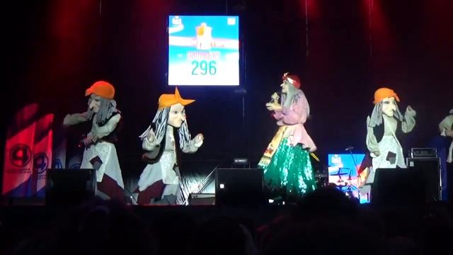 Баба Яга Baba Yaga на дне города в Екатеринбурге Самый веселый персонаж смотреть онлайн