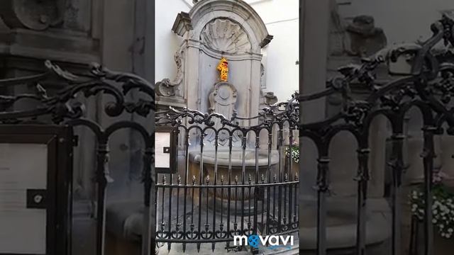 Писающий мальчик (Manneken-Pis).