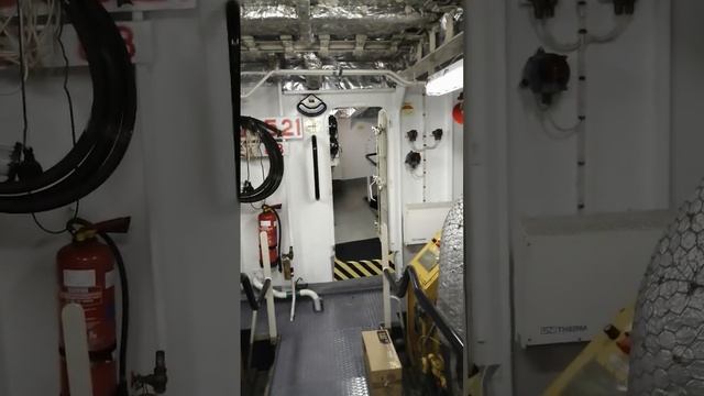 Машинное отделение буксира. смотреть онлайн