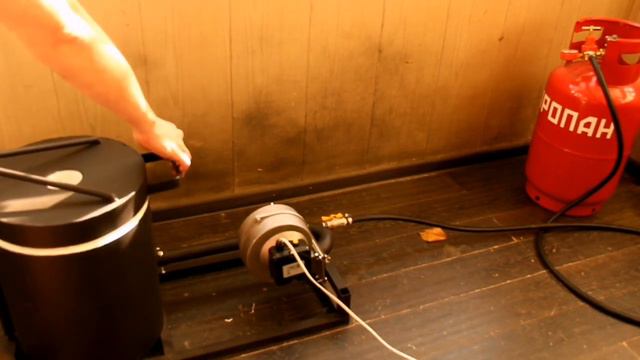 печь плавильная с наддувом на тигель 20 кг.