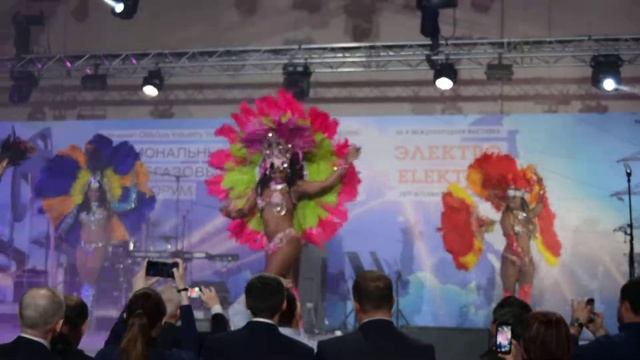 Бразильская самба ВИП в Экспоцентре, соло смотреть онлайн