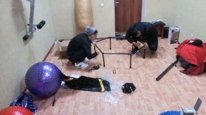 Собираем тренажер батут для тренажерного зала для тренировок джампинг