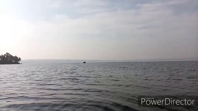 ПЛОТВА ОСЕННЯЯ. РЫБАЛКА НА ДНЕПРЕ. ЛОВЛЯ ПЛОТВЫ С ЛОДКИ.пос.Днепровский.13.10.2020. смотреть онлайн