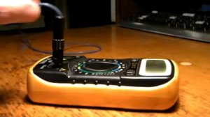 DT-830L multiméter 830 001 kijön