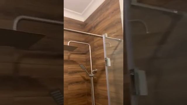 Душевая кабина с распашной дверью смотреть онлайн