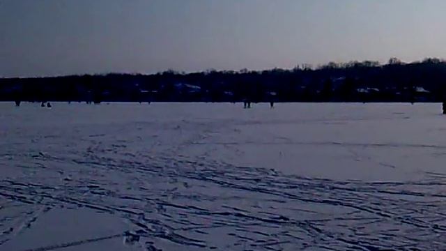 Зима в Запорожье 2012. Днепр полностью замёрз ! смотреть онлайн