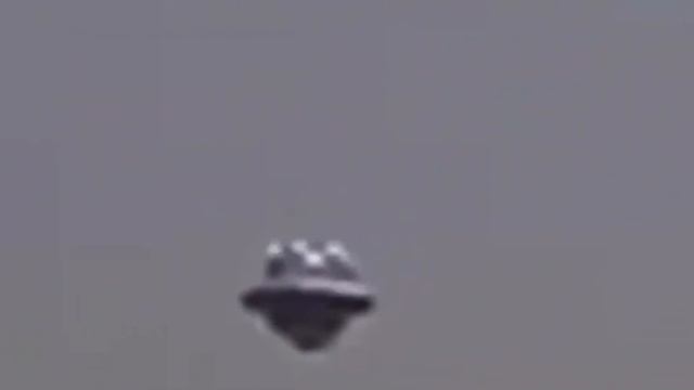 THEY ARE EVERYWHERE! UFO Sightings from RUSSIA.KOREA AND CALIFORNIA .#ufo #alert #aliens #explore смотреть онлайн