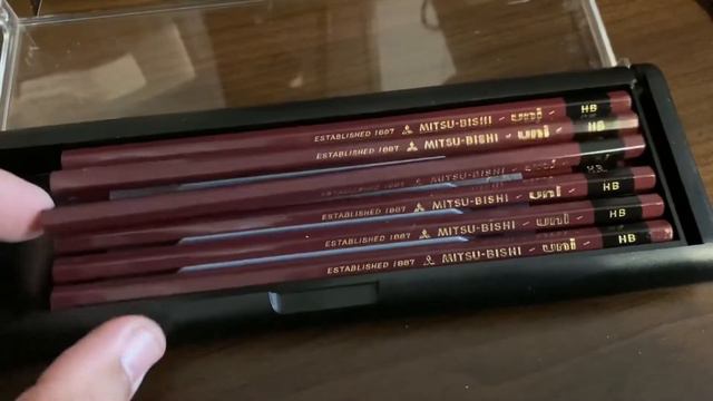 Uni Writing & Drawing HB Pencils смотреть онлайн