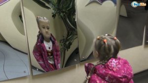 Влог Катаемся на Роликах и на Коньках, Танцы на ГИРОСКУТЕРЕ от Ярославы Видео для детей