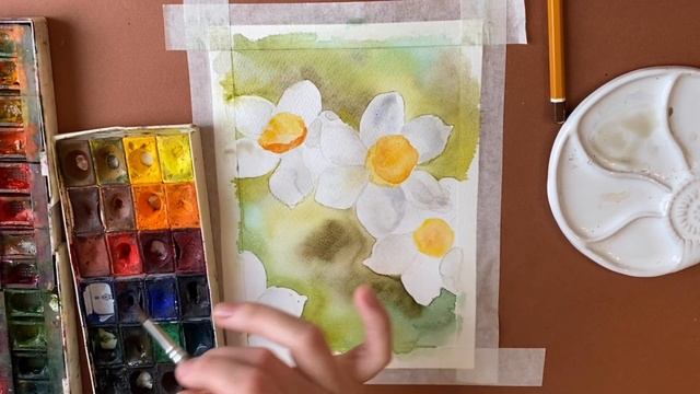 Рисуем нарциссы поэтапно. Весенние цветы акварелью к 8 марта смотреть онлайн