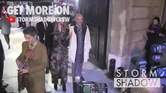 Anna Dello Russo, Christian Louboutin and more at the Valentino Haute Couture Fashion Show смотреть онлайн