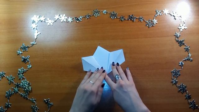 Как сделать красивый цветок из бумаги своими руками смотреть онлайн