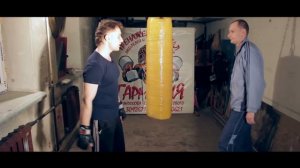 Как правильно блокировать удар гопника и контратаковать.