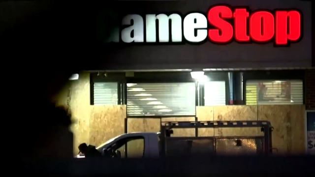 Curfew in Philadelphia after violence and looting смотреть онлайн