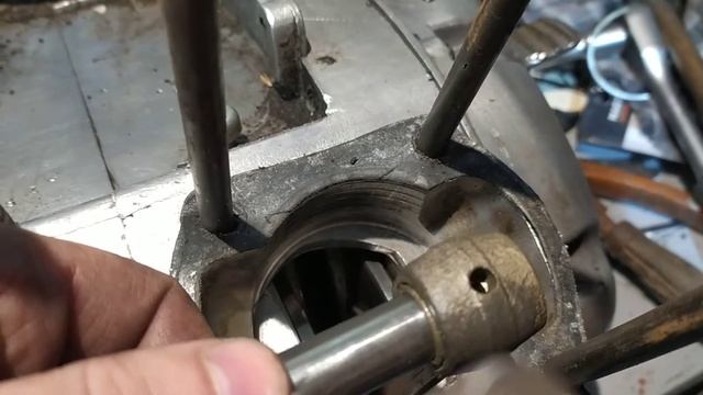 Мотор Иж Юпитер 5. Продолжаю разбирать.