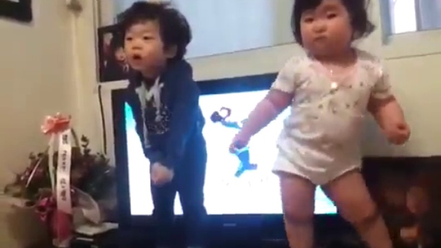 Танцы корейских малышей смотреть онлайн