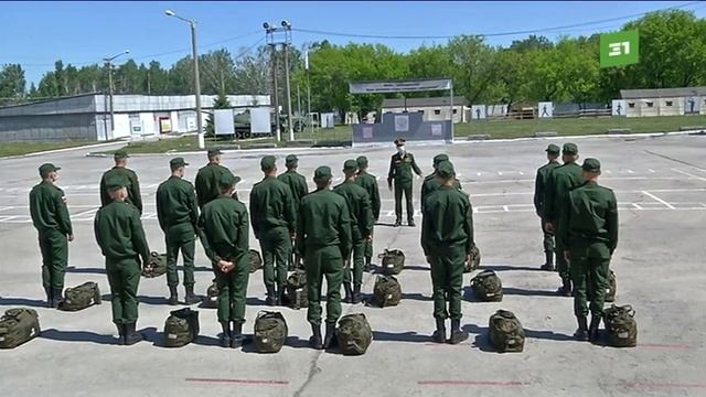 На Южном Урале началась отправка призывников в воинские части смотреть онлайн