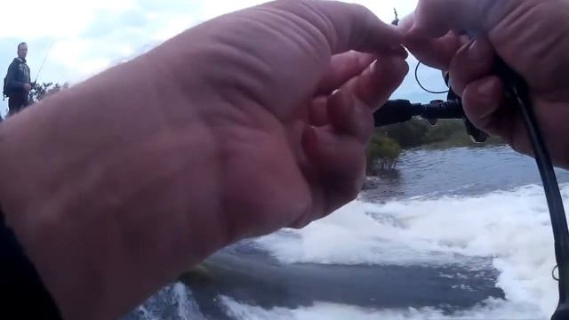 Рыбалка,микро джиг, рано рано утром,перед ливнем и грозой. смотреть онлайн