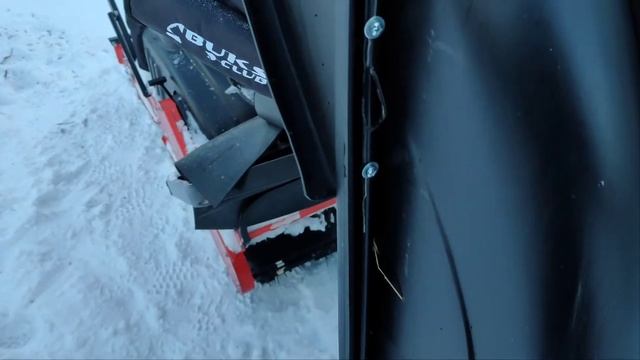 Установка снегоотбойника на сани мотобуксировщика (толкач). смотреть онлайн
