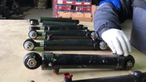 Рулевые цилиндры мтз. Гидроцилиндр 50-3405215 с пальцами и без.