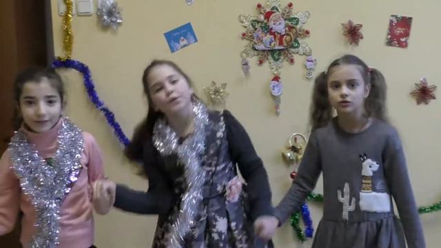 Новый год 04 смотреть онлайн