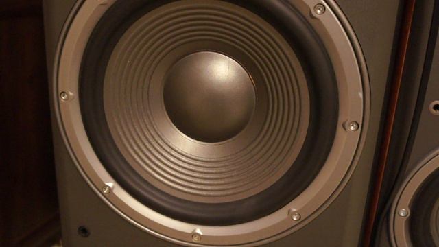 JBL Northridge E100+E80+Yamaha RX-V659_Lindsey Stirling-Carol Of The Bells смотреть онлайн