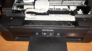 Ремонт принтера EPSON L222. Нашел бижутерию в принтере.