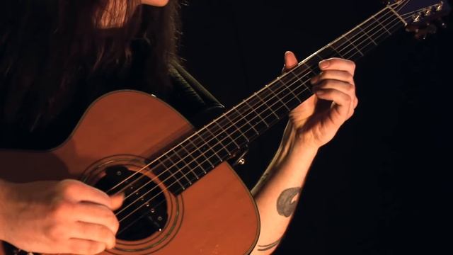 Крутейший фингерстайл! Андрюха Белый мочит фингерстайл ))) смотреть онлайн