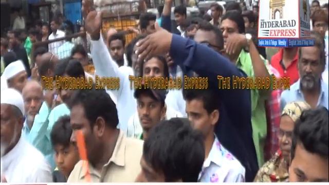 Padyatra of Syed Ahmed Pasha Quadri Candidate Yakutpura in Talab Chanchalam. смотреть онлайн