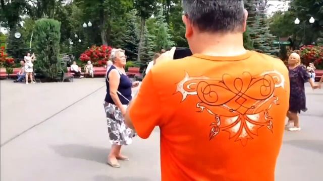 5.07.2023г А СКОЛЬКО ЛЕТ СУЖДЕНО НАМ ЛЮБИТЬ ХАРЬКОВ ТАНЦЫ 2023г. смотреть онлайн