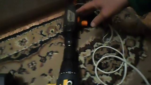 Шуруповерт в качестве генератора постоянного тока.