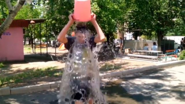 Cold water Challenge|Челендж с холодной водой|Читайте описание! :) смотреть онлайн