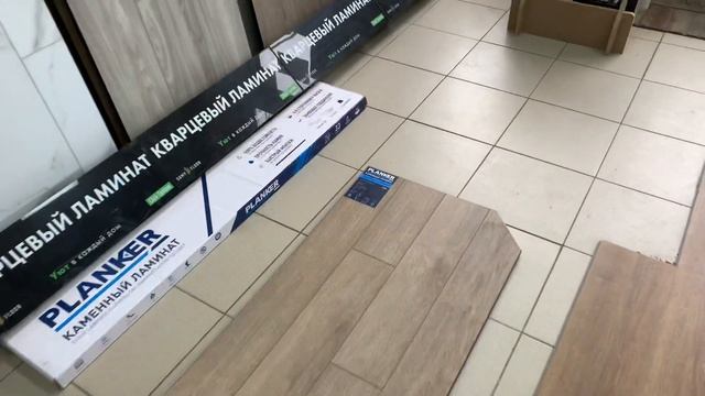 SPC ламинат Planker Дуб Монумент 3003