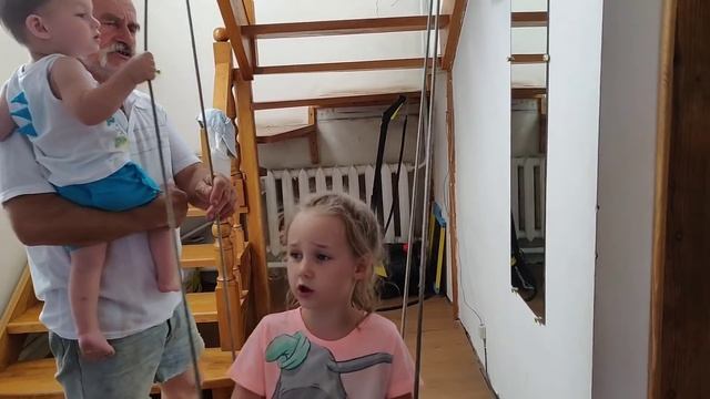 Весело проводим время ! смотреть онлайн