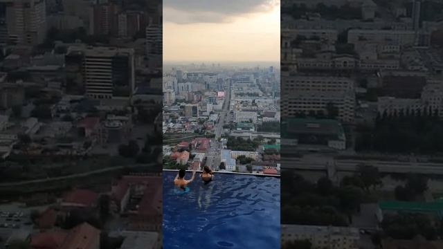Бассейн на крыше Небоскрёба Высоцкий. Екатеринбург.