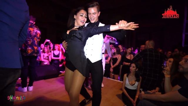 BACHATA: MINE and SERKAN (Dani J Live Bachata Concert) смотреть онлайн