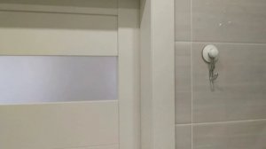 Дверь купе со стеклом в ванну и туалет - установка дверей Москва