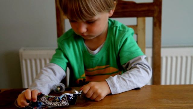 Spiderman Surprise Egg - Angry Birds Star Wars - Marvel - Squinkies - Blind Bag смотреть онлайн