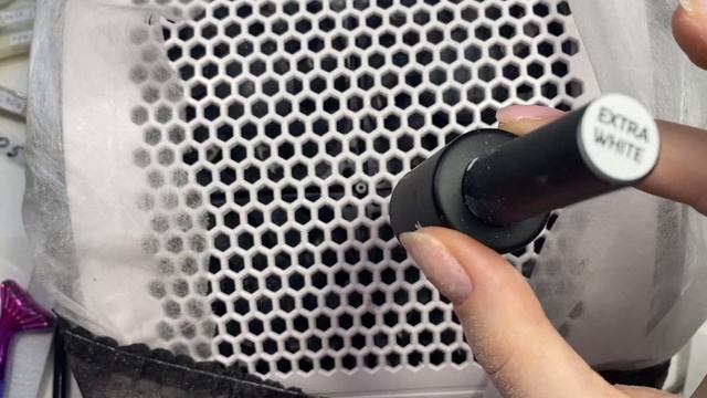 Делаю маникюр себе левой рукой: пробую гель желе в работе и как я рисую френч смотреть онлайн