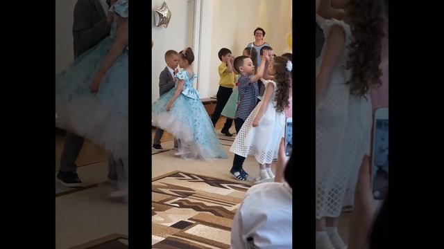 Выпускной в детском саду! смотреть онлайн