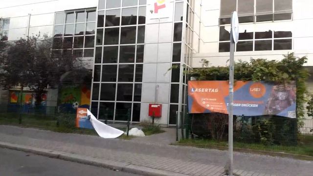 Tegal Taxi to Neukolln смотреть онлайн