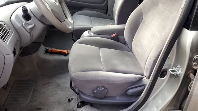 Toyota Prius I 1.5 72KM 2001 r смотреть онлайн