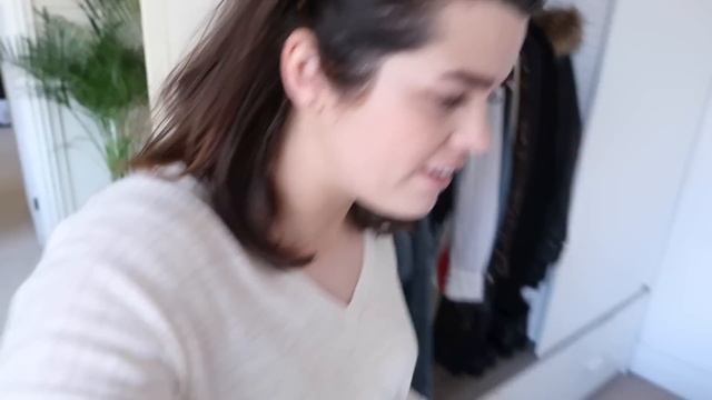 A Day In The Life: Summer Capsule Wardrobe Clear-Out | The Anna Edit смотреть онлайн
