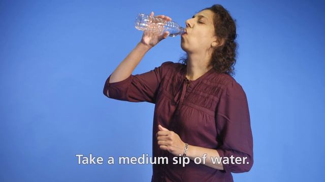 Problems swallowing pills: Lean forward technique | NHS смотреть онлайн