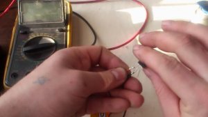 Линейный стабилизатор 7805 на 5 вольт. Как подключить.