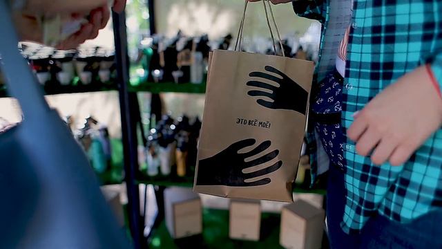 Dushka на "Гешефт Garage Sale" смотреть онлайн