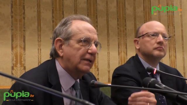 Napoli - Padoan: "La ripresa dell'economia italiana è molto chiara" (04.05.17) смотреть онлайн