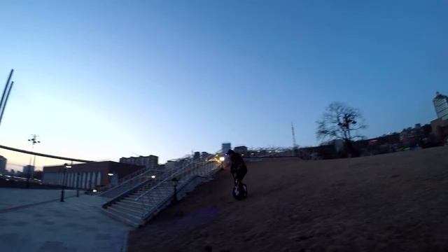Моноколесо. Электро спорт. Владивосток. Преодоление горки-3. Electric Unicycle. www electric sports смотреть онлайн