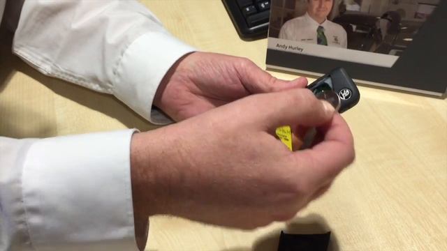 CHANGE KEY FOB BATTERY SKODA KODIAQ KESSY KEYLESS FOB смотреть онлайн