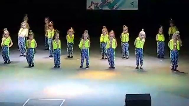 Мы танцуем хип хоп！ смотреть онлайн